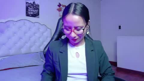 Mei online show from March 28, 2:35 am