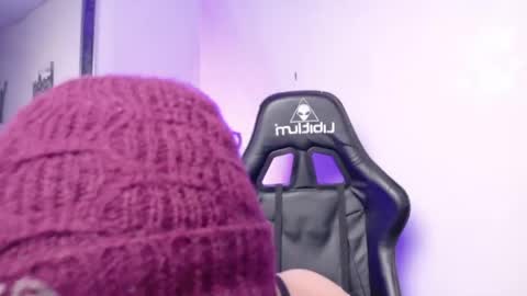 Mei online show from April 12, 3:43 am