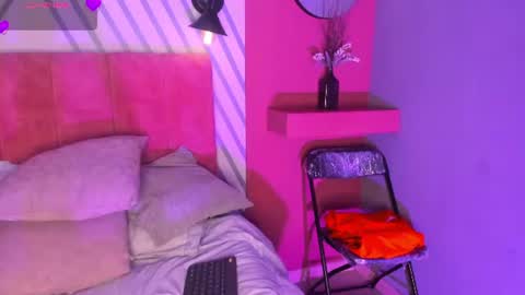 Melvis online show from July 17, 2:52 pm
