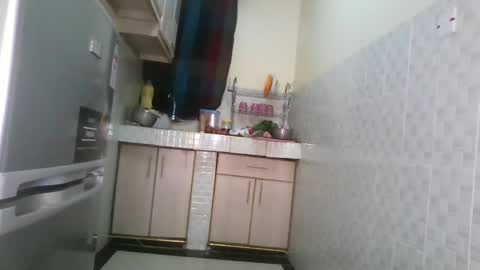 Snapshot of mel_humpjuice chatting on February 17, 6:50 pm mel online show from February 17, 6:50 pm
