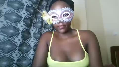 Snapshot of mel_humpjuice chatting on January 14, 12:00 am mel online show from January 14, 12:00 am