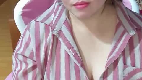 mela7386 online show from January 15, 3:43 pm