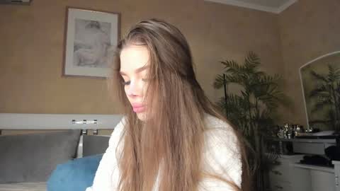  Start every day 2000 - 700 online show from February 13, 1:09 am