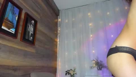 Melany  online show from November 26, 8:27 pm