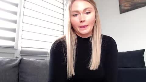 Snapshot of melani_a chatting on March 3, 12:06 pm Melania online show from March 3, 12:06 pm