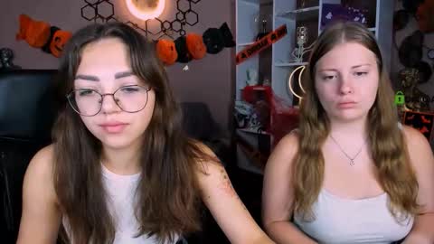 melani_bumm online show from October 23, 5:53 am