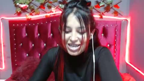 Snapshot of melani_cute01 chatting on February 10, 1:46 am melani_cute01 online show from February 10, 1:46 am