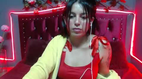 Snapshot of melani_cute01 chatting on February 13, 1:50 am melani_cute01 online show from February 13, 1:50 am