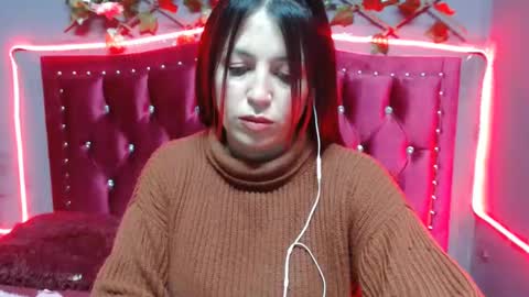 Snapshot of melani_cute01 chatting on February 3, 2:25 am melani_cute01 online show from February 3, 2:25 am