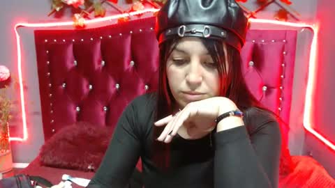 Snapshot of melani_cute01 chatting on February 9, 4:46 am melani_cute01 online show from February 9, 4:46 am