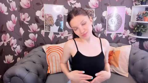 Melanie online show from May 13, 7:40 am