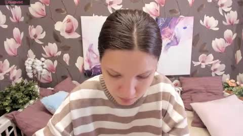 Snapshot of melanie_grant chatting on September 14, 9:00 am Melanie online show from September 14, 9:00 am