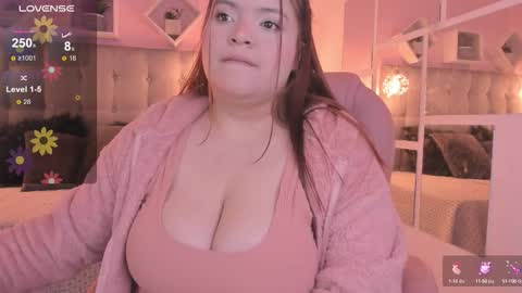 Melanie  online show from October 4, 5:38 am