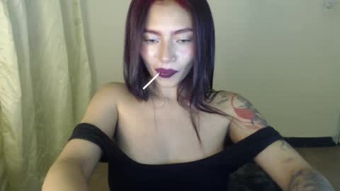 Melanie roux  online show from January 4, 8:59 pm
