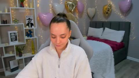 MelanieAlves online show from February 15, 1:43 pm