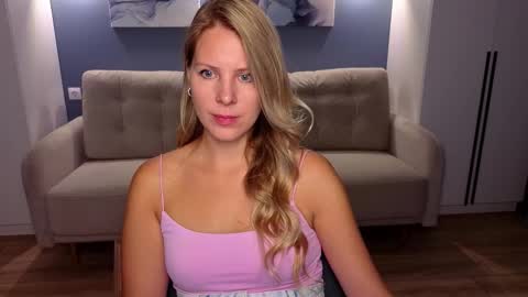 Melanie Bennett online show from September 30, 7:41 am