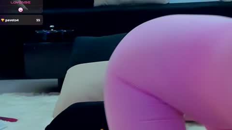 OF melanielexxx online show from January 1, 1:26 am