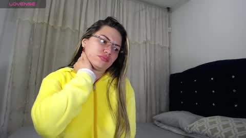 Melanie Parker online show from January 28, 2:43 am