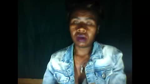 melanih online show from May 9, 9:04 am