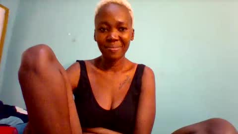 melaninndriping online show from October 23, 7:26 pm