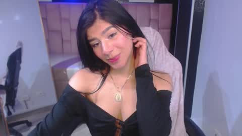 Melanny online show from September 17, 8:45 pm