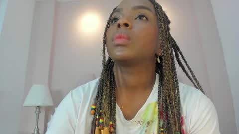 Melanie online show from December 17, 5:36 am