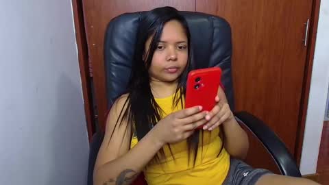 Snapshot of melika_sweet chatting on September 21, 4:22 pm eli online show from September 21, 4:22 pm
