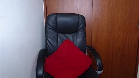 Snapshot of melika_sweet chatting on September 16, 6:00 pm eli online show from September 16, 6:00 pm