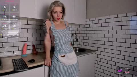 My name is Melina online show from November 6, 3:31 am