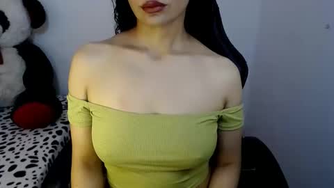 Snapshot of melinna706702 chatting on January 11, 9:15 pm melinna706702 online show from January 11, 9:15 pm