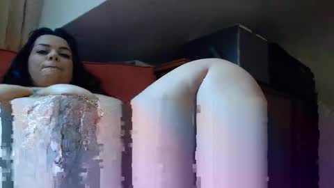 melis_25 online show from September 18, 2:43 pm