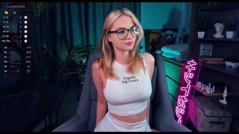 Im Melisa 3 online show from February 2, 9:18 am