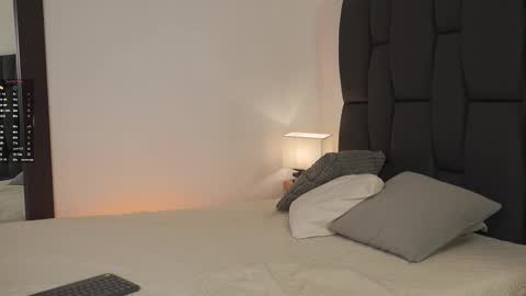 On vacation until Monday online show from November 6, 12:30 pm