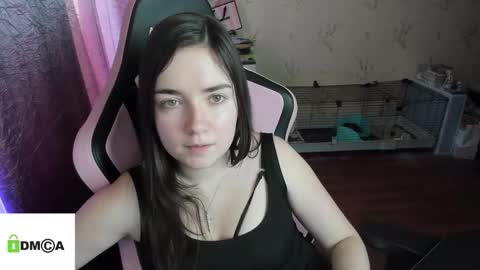 melisanilson online show from October 18, 1:37 pm