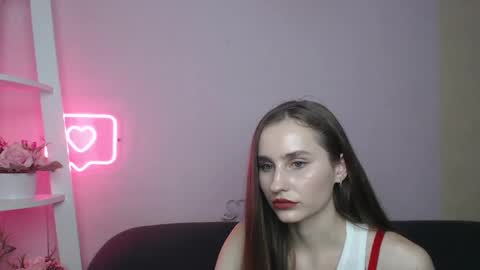 melisareu online show from December 1, 4:53 pm