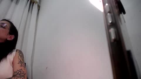 Snapshot of melishanton chatting on February 26, 5:03 am melishanton online show from February 26, 5:03 am