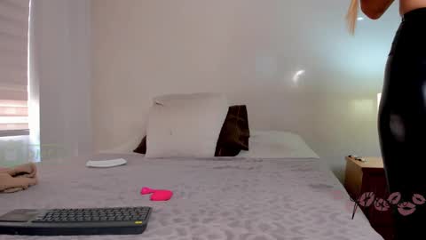 Melissa online show from March 2, 3:05 pm