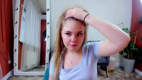 Sophia online show from November 25, 5:39 am