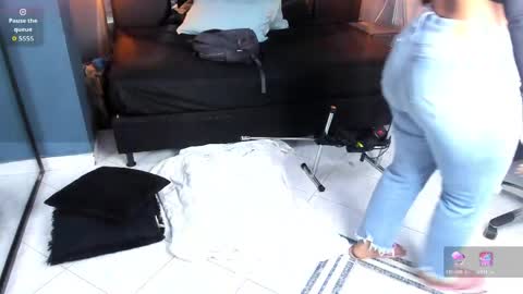 melissa_23_ online show from April 17, 11:56 am