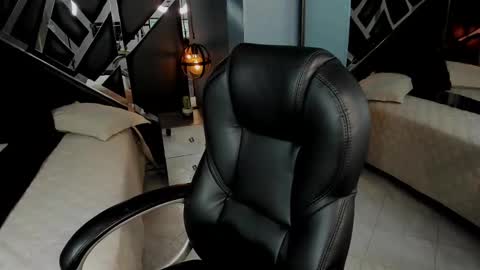 melissa_23_ online show from February 21, 11:43 pm