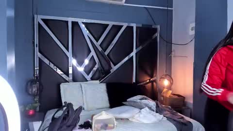 melissa_23_ online show from December 17, 11:39 am