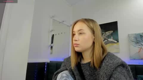 melissa_new22 online show from December 15, 1:01 am