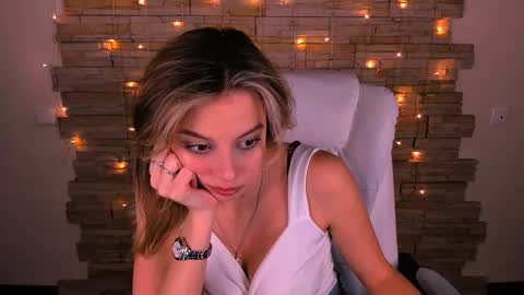 Snapshot of melissa_richardson chatting on February 26, 10:26 pm Melissa online show from February 26, 10:26 pm