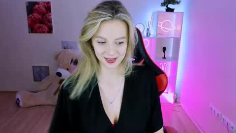 Snapshot of melissa_richardson chatting on February 17, 8:16 pm Melissa online show from February 17, 8:16 pm