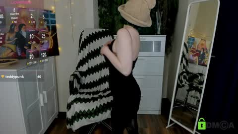 Snapshot of melissa_wells chatting on January 29, 1:05 am Melissa online show from January 29, 1:05 am