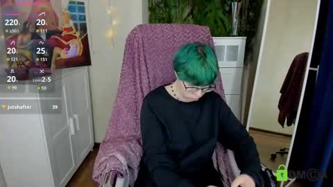 Snapshot of melissa_wells chatting on February 22, 9:37 pm Melissa online show from February 22, 9:37 pm