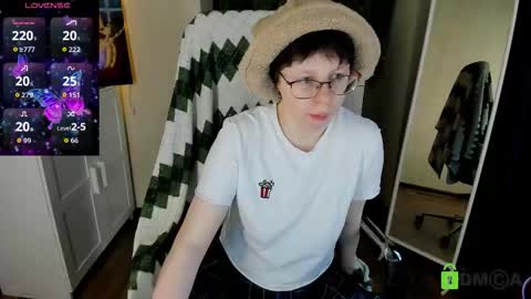 Snapshot of melissa_wells chatting on September 11, 5:09 am Melissa online show from September 11, 5:09 am