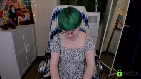 Snapshot of melissa_wells chatting on February 24, 8:47 pm Melissa online show from February 24, 8:47 pm