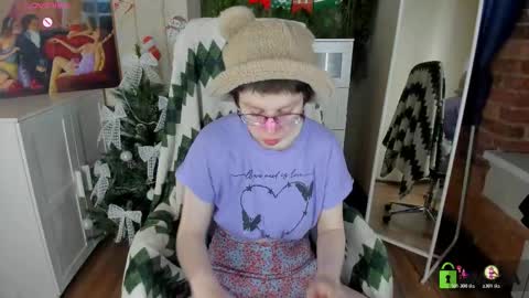 Melissa online show from December 18, 8:59 pm