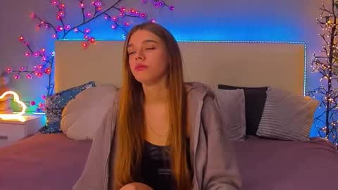 MelissaCrayzy online show from October 19, 5:45 am